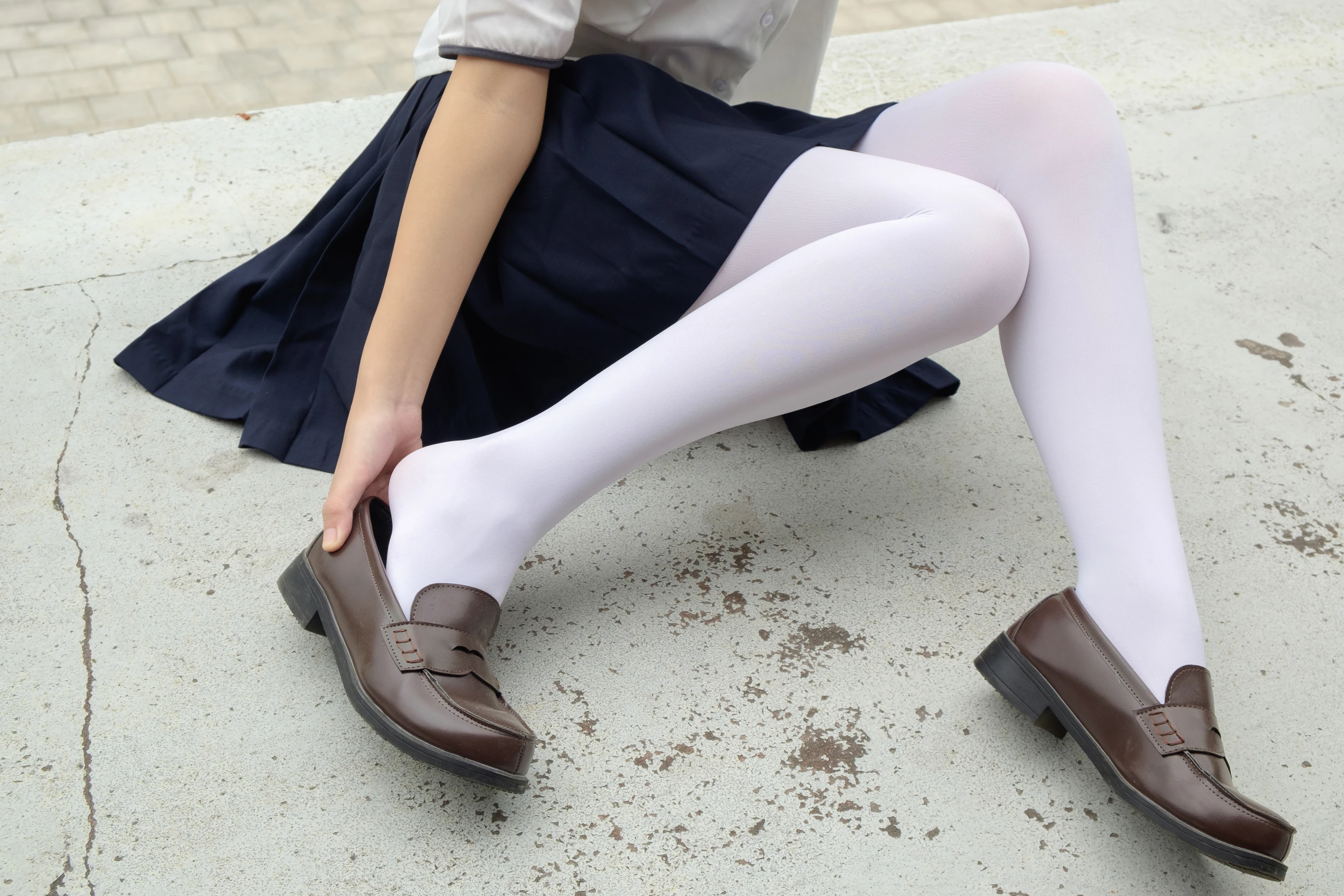 森萝财团 R15-034 [102P]插图9